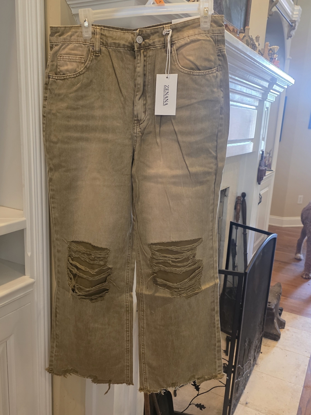 Zenana Outfitters Women's Cropped Distressed Jeans β Olive